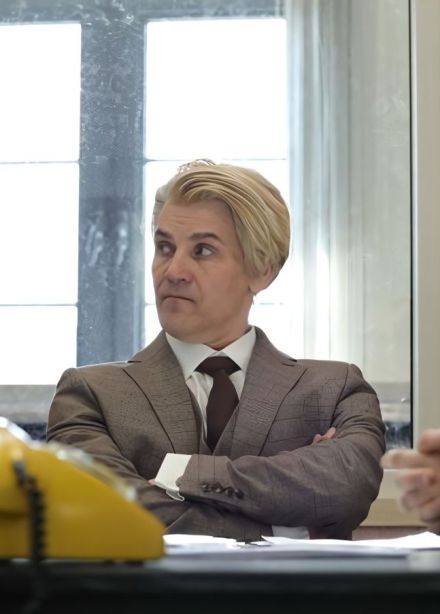 Спектакль «Чужие деньги»