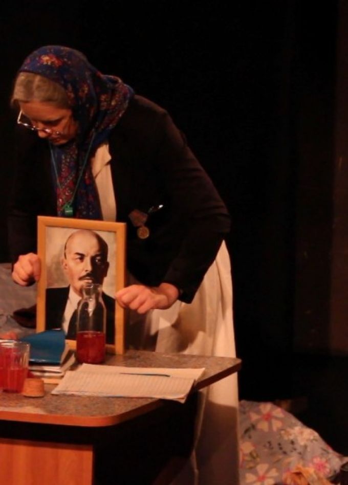 Выходили бабки замуж