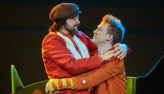Спектакль «Перья и хвосты»