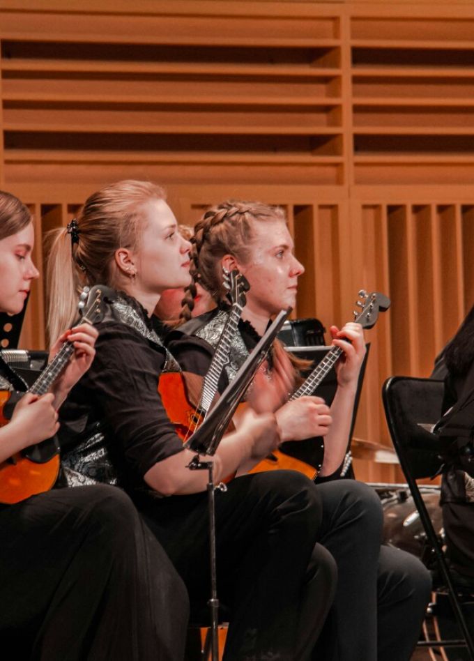 Новосибирский юношеский оркестр русских народных инструментов