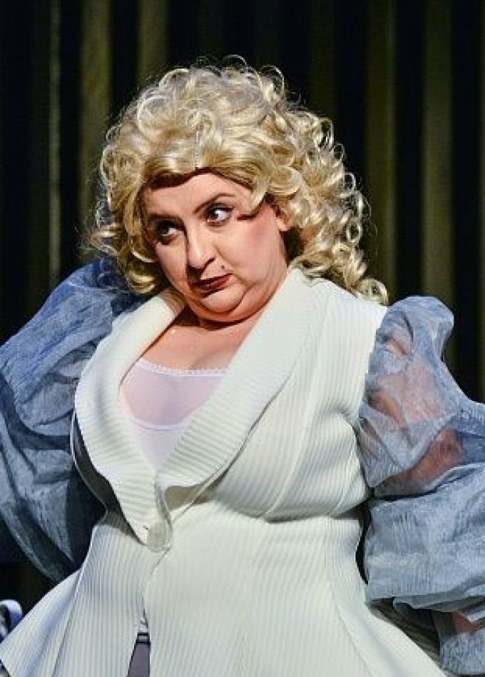 Спектакль «Пышка»