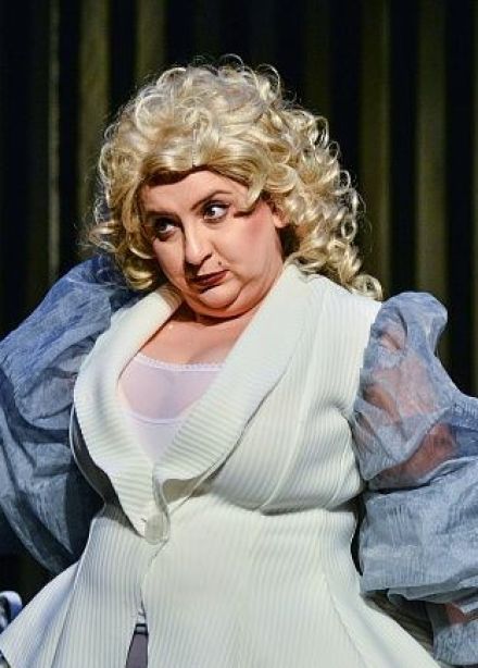 Спектакль «Пышка»