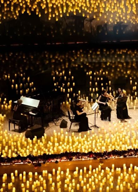 Lumos Concerts. Сияние Рождества. Концерт при 1000 свечей