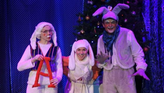 Спектакль «Счастливого Нового года! или Жили-были кролики»