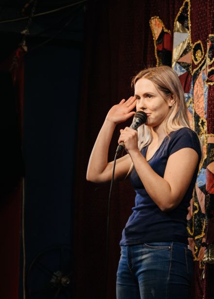 Комедийная викторина Ксюши Мерняк