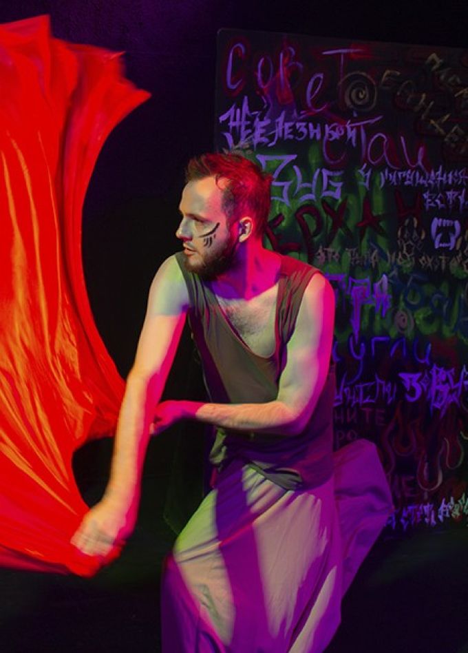 Спектакль «Мы с тобой одной крови»