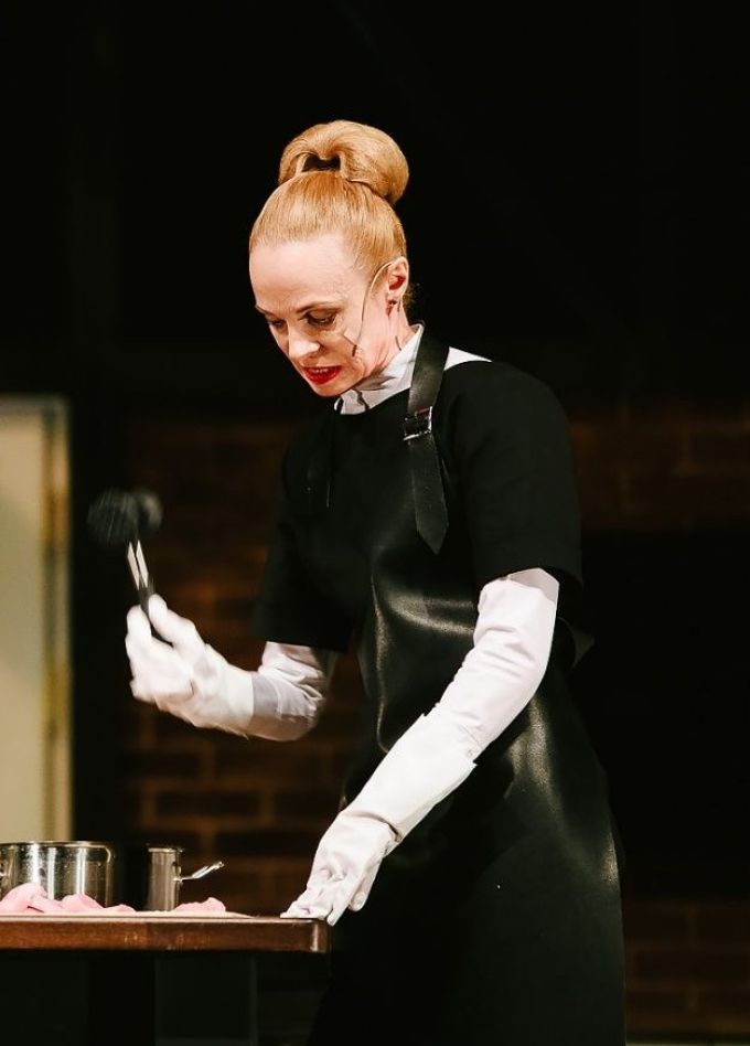 Спектакль «Странный ужин инспектора Раффинга»