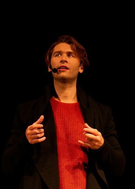 Спектакль «Глубокое отражение»