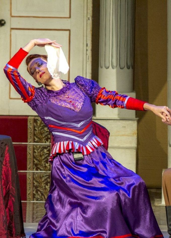 Спектакль «Беда от нежного сердца»