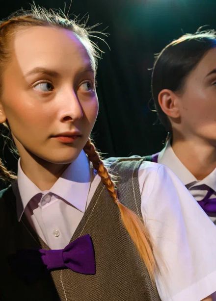 Меня удочерила Горилла