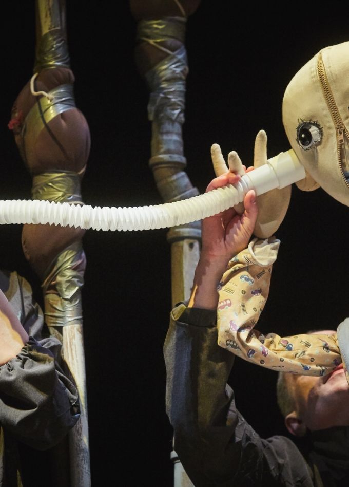 Похороните меня за плинтусом